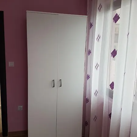 Anja Apartament *