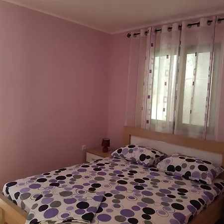 Apartament Anja *