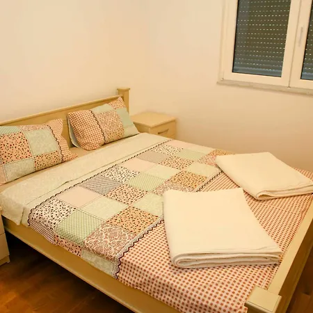 Anja Apartament Budva