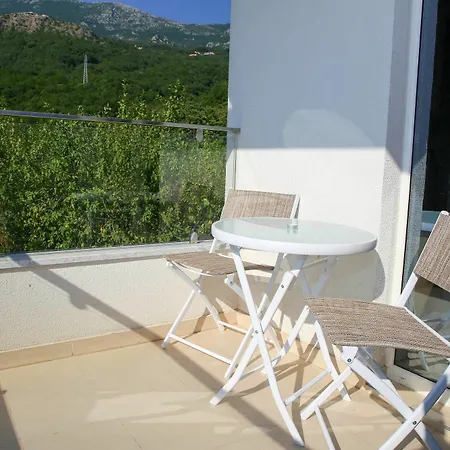 Anja Apartament *